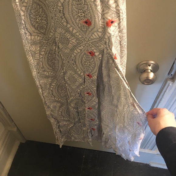 Embroidered Maxi Dress - Picture 4 of 6